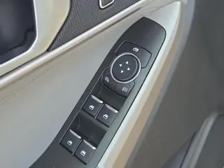 Ford Explorer 2024 AWD XLT SUV de 4 puertas