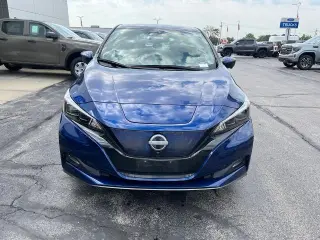 Nissan LEAF 2023 SV PLUS Hatchback de 4 puertas