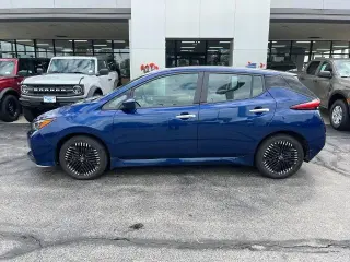 Nissan LEAF 2023 SV PLUS Hatchback de 4 puertas