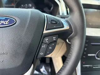 Ford Edge 2015 AWD Titanium Crossover de 4 puertas