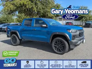 Chevrolet Colorado 2024 4x4 Trail Boss 4 puertas Cabina Doble Caja Corta de 5 pies