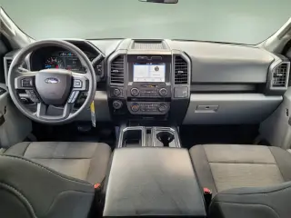 Ford F-150 2017 4x4 XL SuperCab 4 puertas con caja larga de 8 pies
