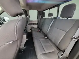 Ford F-150 2017 4x4 XL SuperCab 4 puertas con caja larga de 8 pies