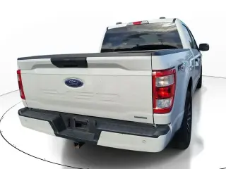 Ford F-150 2023 4x2 XL 4 puertas SuperCrew batea de 5.5 pies