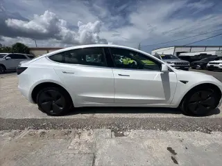 Tesla Model 3 2020 AWD Standard Range Fastback 4p
