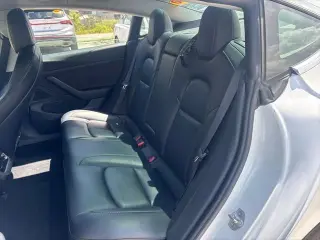 Tesla Model 3 2020 AWD Standard Range Fastback 4p