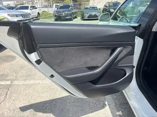 Tesla Model 3 2020 AWD Standard Range Fastback 4p