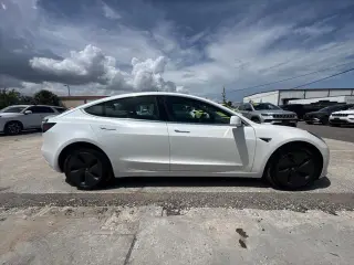 Tesla Model 3 2020 AWD Standard Range Fastback 4p