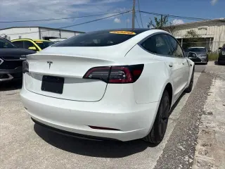 Tesla Model 3 2020 AWD Standard Range Fastback 4p
