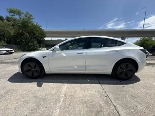 Tesla Model 3 2020 AWD Standard Range Fastback 4p