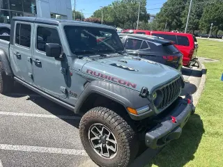 Jeep Gladiator 2025 4x4 Rubicon 4 puertas Crew Cab batea de 5.0 pies