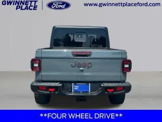 Jeep Gladiator 2025 4x4 Rubicon 4 puertas Crew Cab batea de 5.0 pies
