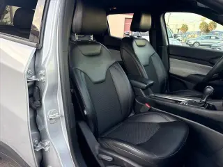 Jeep Compass 2024 4x4 Latitude SUV de 4 puertas