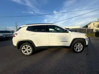 Jeep Compass 2024 4x4 Latitude SUV de 4 puertas