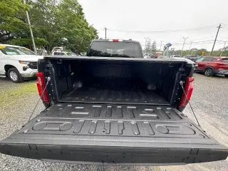 Ford F-150 2024 4x4 STX 4 puertas SuperCrew caja corta de 5.5 pies