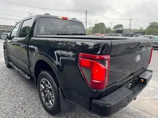 Ford F-150 2024 4x4 STX 4 puertas SuperCrew caja corta de 5.5 pies
