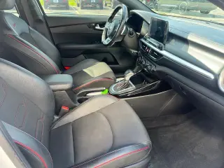 Kia Forte 2021 GT Sedán de 4 puertas 6M