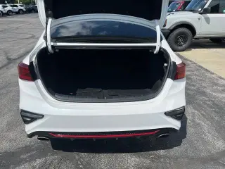 Kia Forte 2021 GT Sedán de 4 puertas 6M