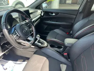 Kia Forte 2021 GT Sedán de 4 puertas 6M