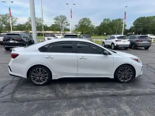 Kia Forte 2021 GT Sedán de 4 puertas 6M
