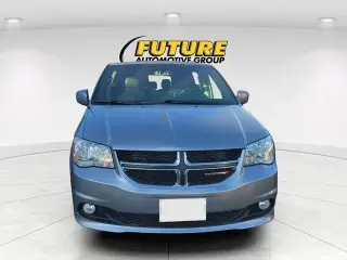 Miniván Dodge Grand Caravan 2017 SXT 4 puertas