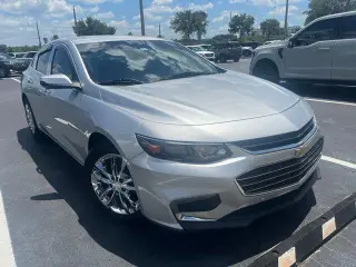Sedán de 4 puertas Chevrolet Malibu LT 2017
