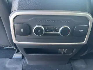 Ford Expedition 2024 SUV 4x2 XLT de 4 puertas