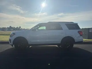 Ford Expedition 2024 SUV 4x2 XLT de 4 puertas