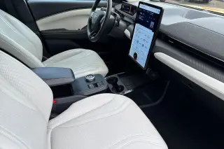 SUV Ford Mustang Mach-E Premium de 4 puertas 2023