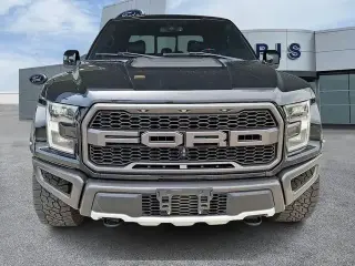 Ford F-150 2018 4x4 Raptor 4 puertas SuperCrew batea de 5.5 pies
