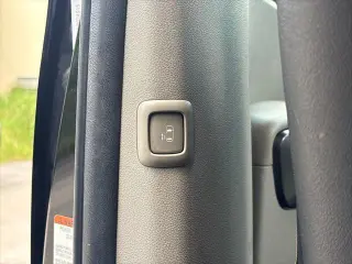 Kia Sedona 2020 EX Monovolumen de 4 puertas