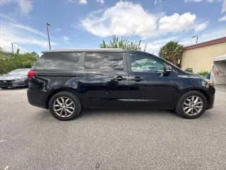 Kia Sedona 2020 EX Monovolumen de 4 puertas