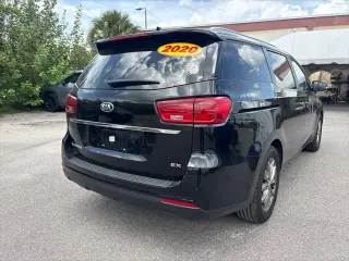 Kia Sedona 2020 EX Monovolumen de 4 puertas