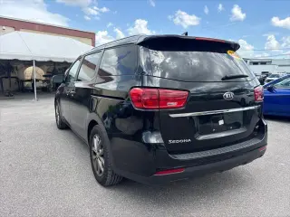Kia Sedona 2020 EX Monovolumen de 4 puertas