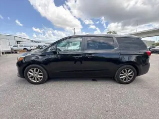 Kia Sedona 2020 EX Monovolumen de 4 puertas