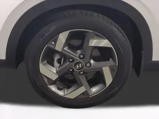 Hyundai VENUE 2023 SEL Crossover de 4 puertas