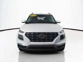 Hyundai VENUE 2023 SEL Crossover de 4 puertas