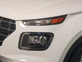 Hyundai VENUE 2023 SEL Crossover de 4 puertas