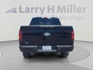 Ford F-150 2026 4x4 STX de 4 puertas, SuperCrew, caja corta de 5.5 pies