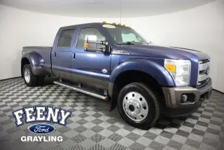 Ford F-450 Super Duty 2015 4x4 King Ranch 4 puertas Crew Cab batea de 8 pies LB DRW