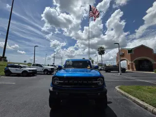 Ford Bronco 2023 4x4 Outer Banks SUV de 4 puertas