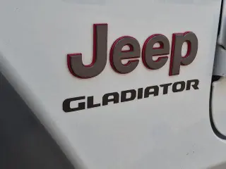 Jeep Gladiator 2021 4x4 Rubicon 4 puertas Crew Cab 5.0 pies SB