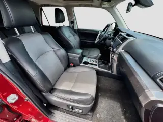 Toyota 4Runner 2022 4x2 SR5 Premium SUV de 4 puertas