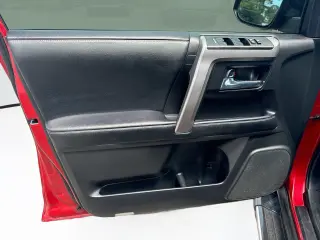 Toyota 4Runner 2022 4x2 SR5 Premium SUV de 4 puertas