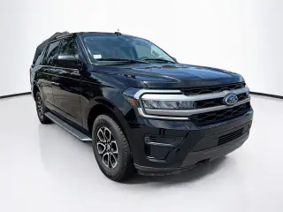 Ford Expedition 2023 4x4 XLT SUV de 4 puertas