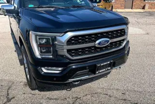 Ford F-150 2023 4x4 Platinum 4 puertas SuperCrew caja corta de 5.5 pies