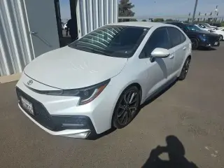 Toyota Corolla 2022 SE Sedán de 4 puertas CVT