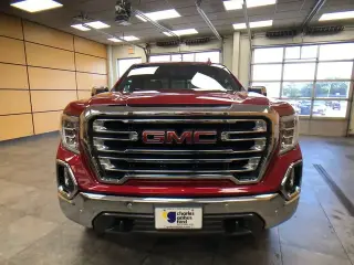 GMC Sierra 1500 2020 4x4 SLT 4 puertas Crew Cab Caja Corta de 5.8 pies