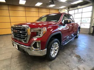 GMC Sierra 1500 2020 4x4 SLT 4 puertas Crew Cab Caja Corta de 5.8 pies