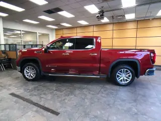 GMC Sierra 1500 2020 4x4 SLT 4 puertas Crew Cab Caja Corta de 5.8 pies